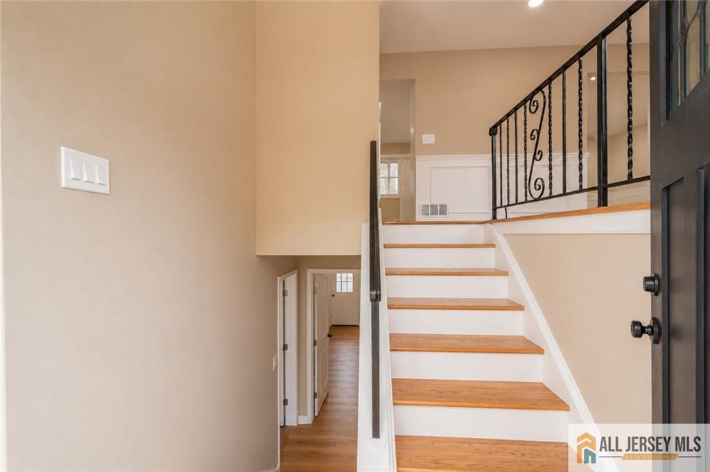31 Shearn Drive Middlesex NJ 08846