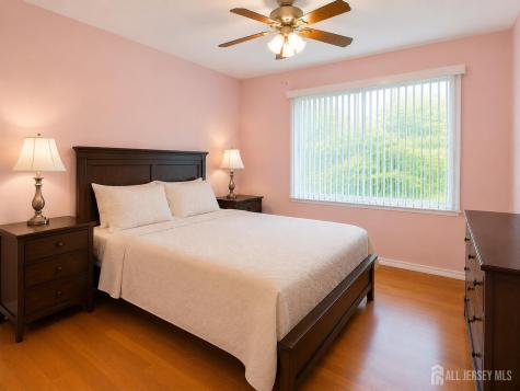 557 Renewal Way Port Reading NJ 07064