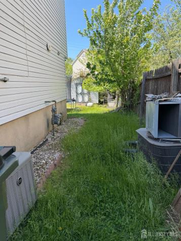557 Renewal Way Port Reading NJ 07064