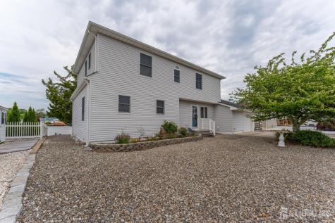 306 Richard Road Lacey NJ 08731