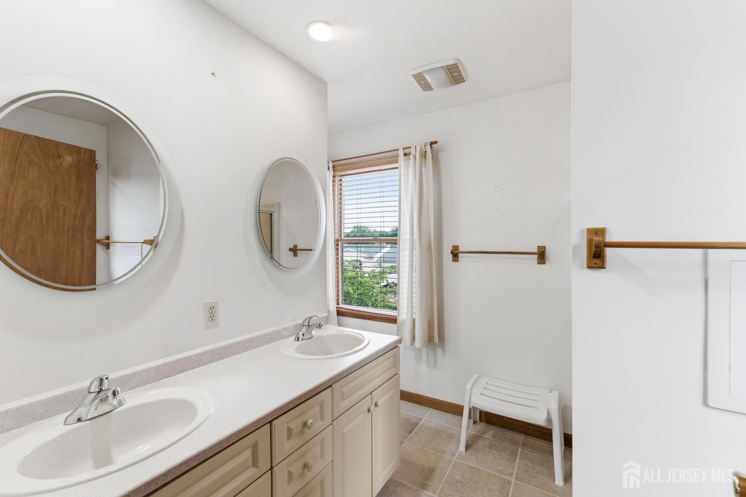 306 Richard Road Lacey NJ 08731