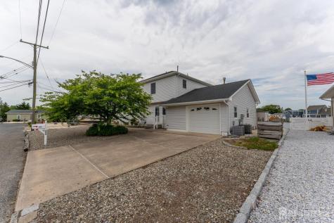 306 Richard Road Lacey NJ 08731
