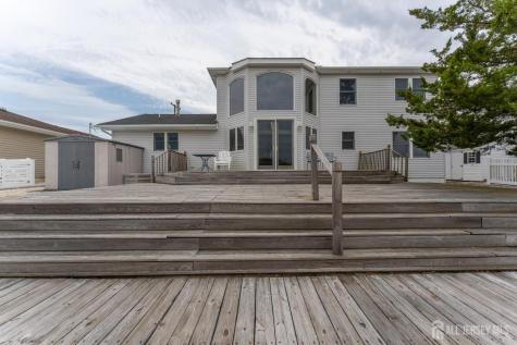 306 Richard Road Lacey NJ 08731
