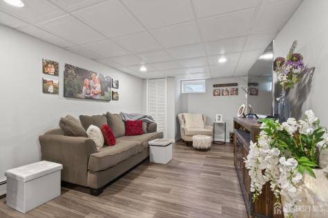 63 Lyons Avenue Woodbridge Proper NJ 07095