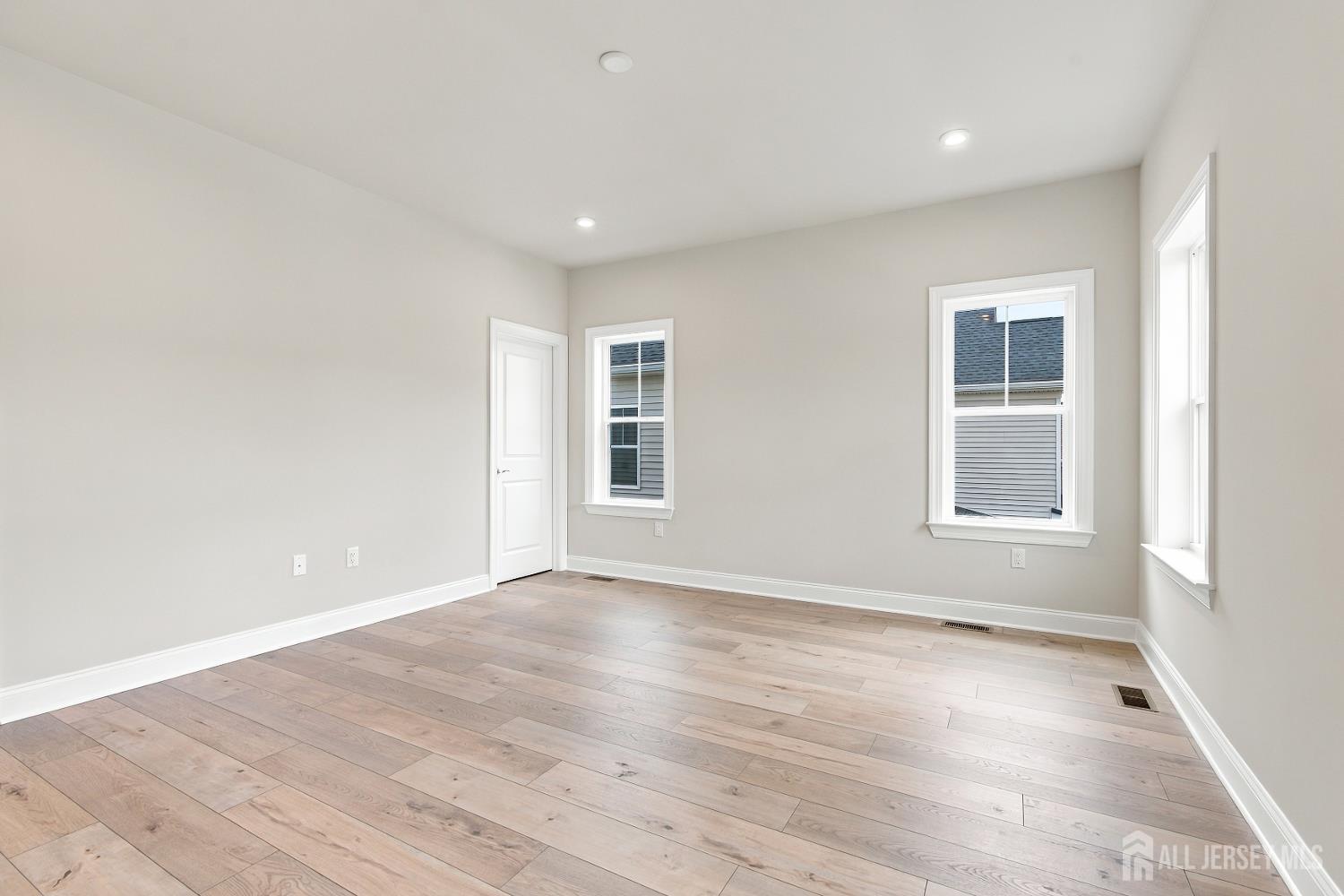 113 Bohar Lane South Brunswick NJ 08852