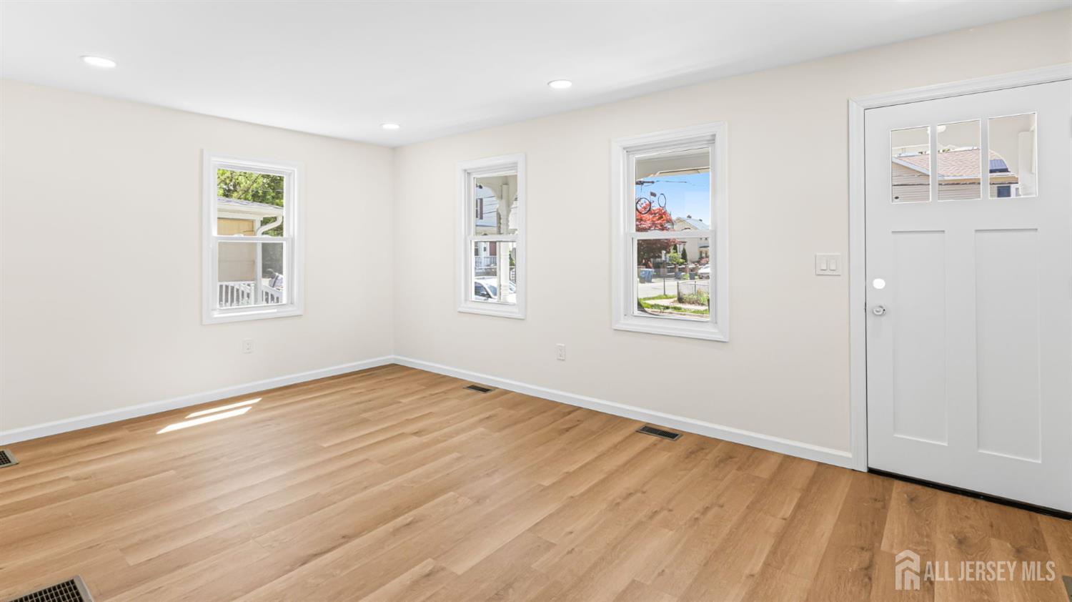 17 Henry Street Freehold Boro NJ 07728