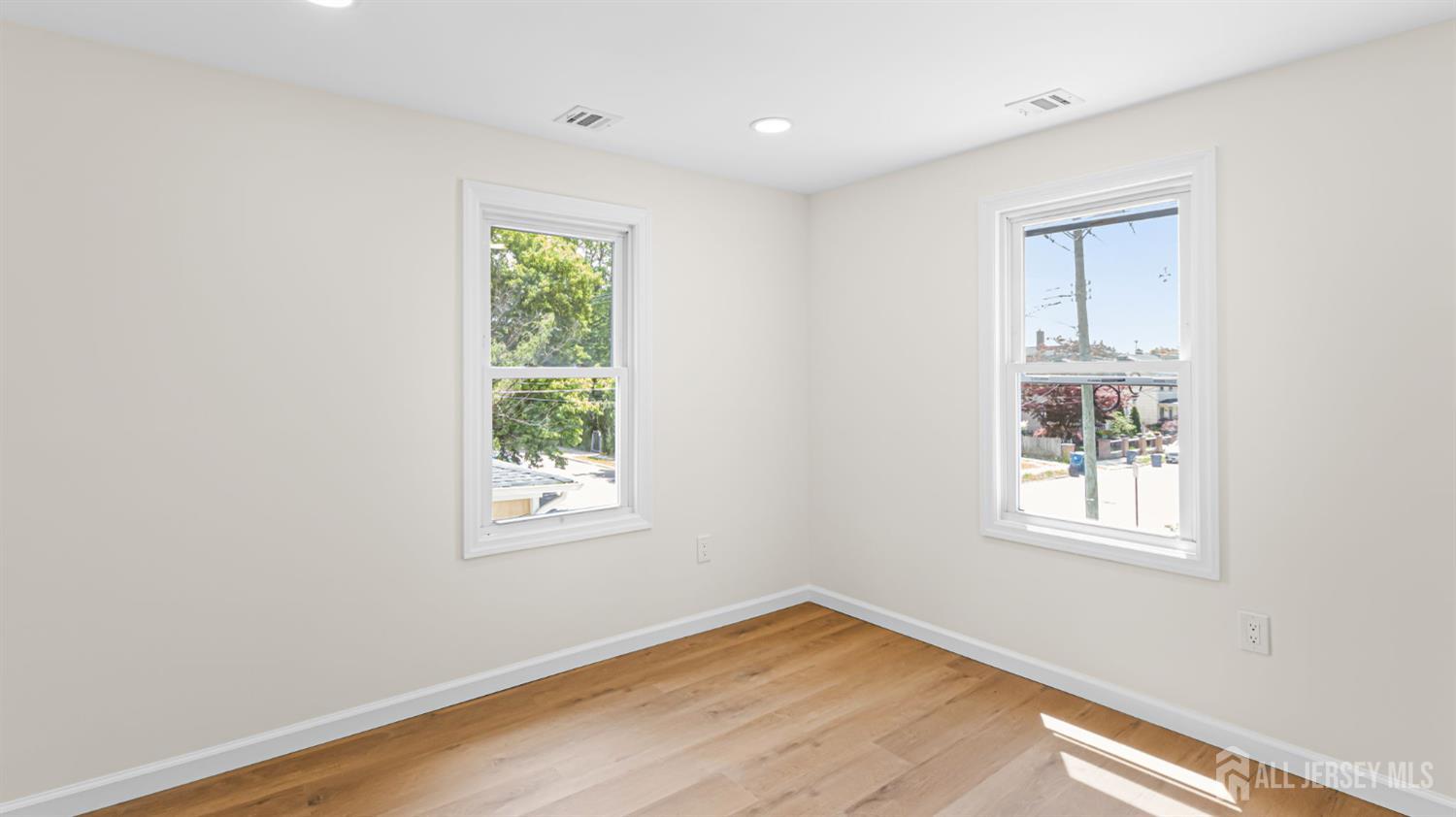 17 Henry Street Freehold Boro NJ 07728