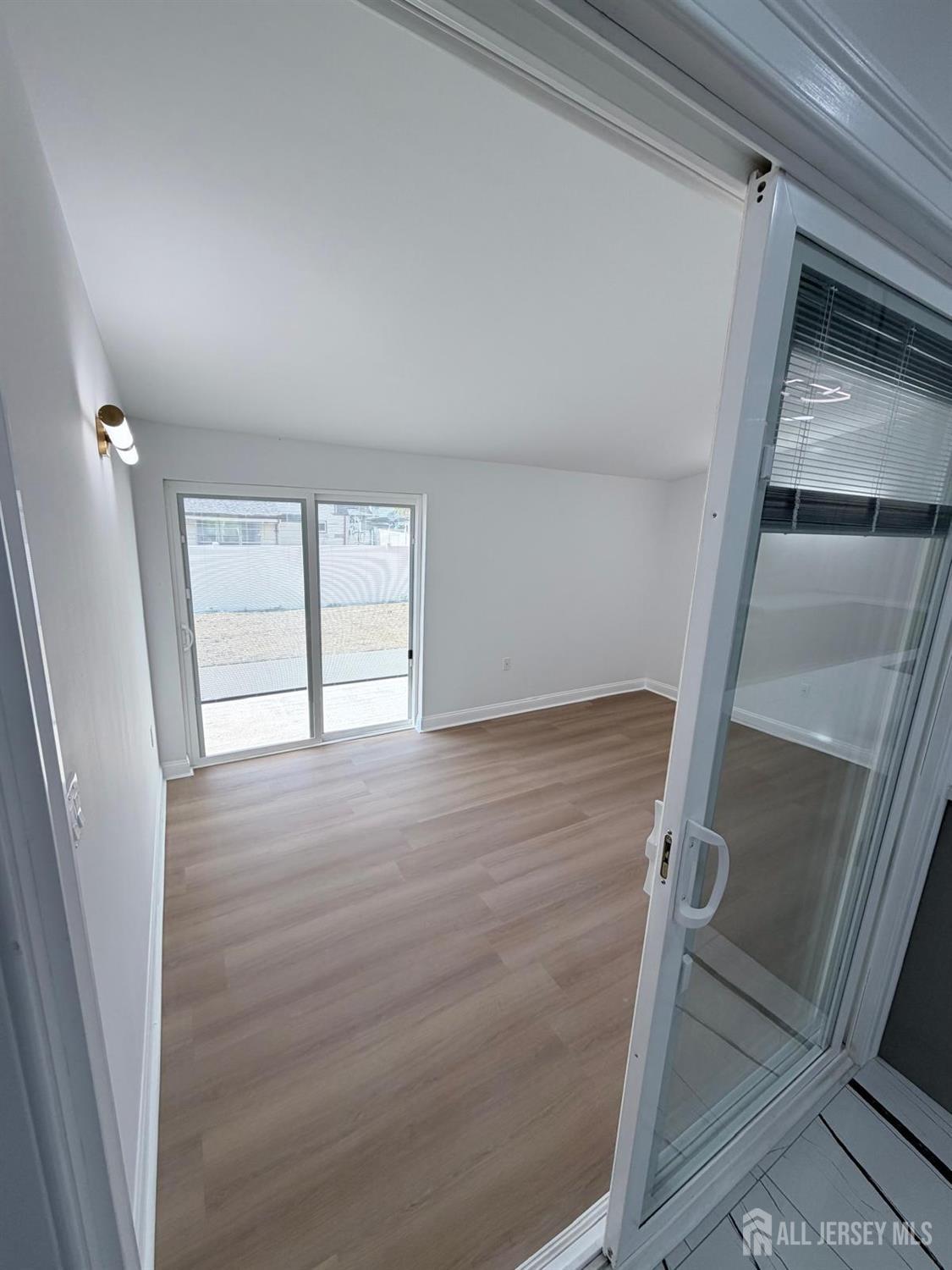 109 W Arthur Place Iselin NJ 08830