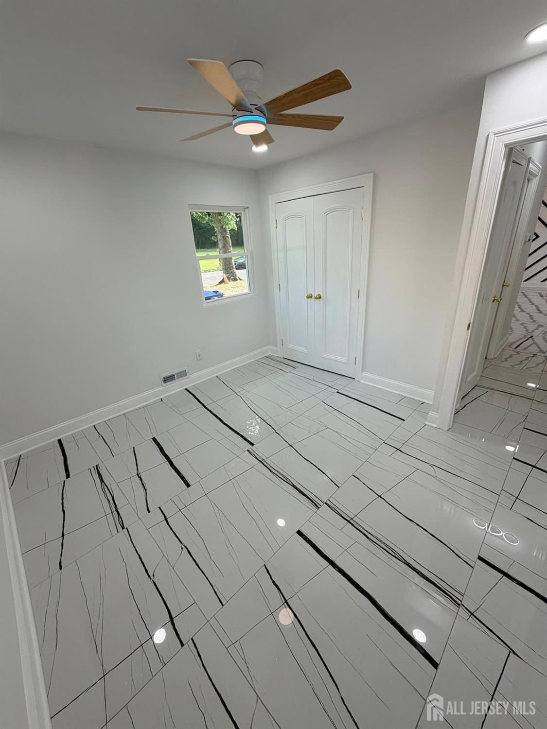 109 W Arthur Place Iselin NJ 08830