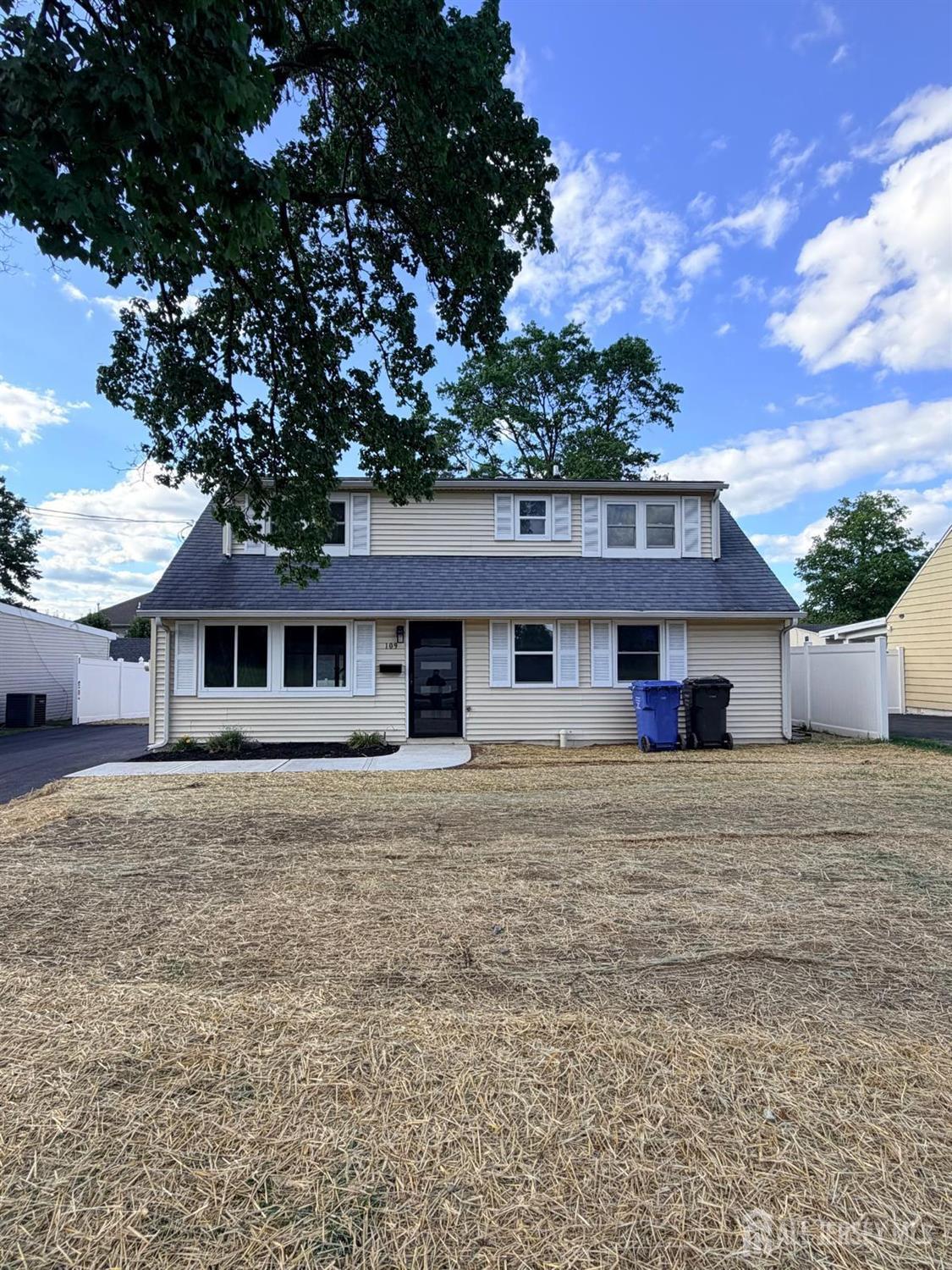 109 W Arthur Place Iselin NJ 08830