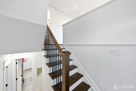 684 West Avenue Sewaren NJ 07077