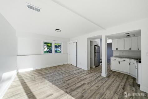 684 West Avenue Sewaren NJ 07077