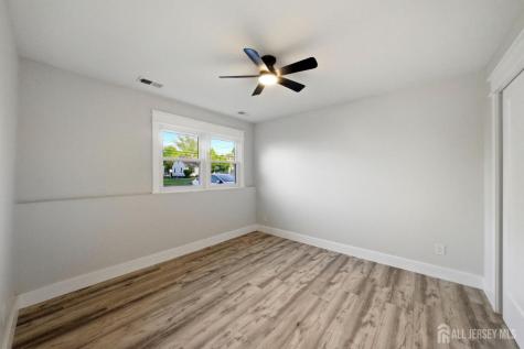 684 West Avenue Sewaren NJ 07077