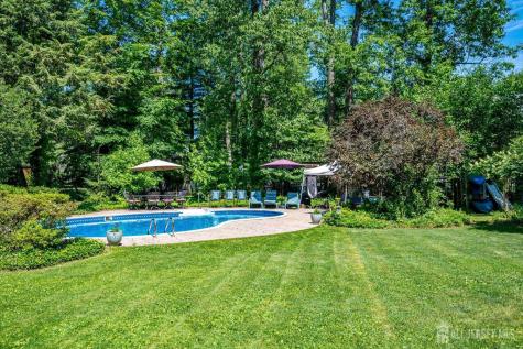9 Clive Hills Road Edison NJ 08820