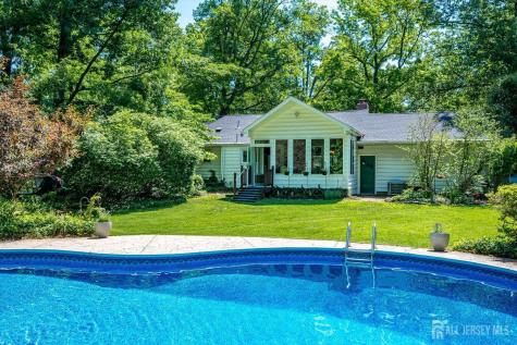 9 Clive Hills Road Edison NJ 08820