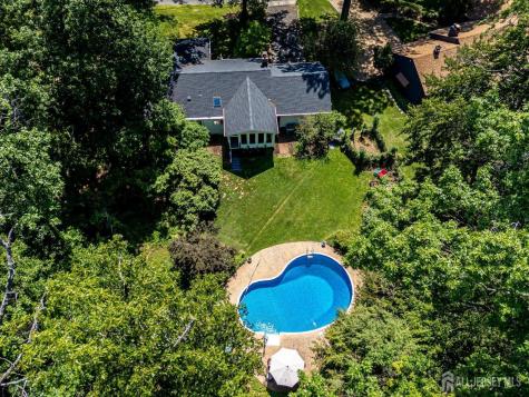 9 Clive Hills Road Edison NJ 08820
