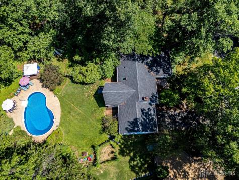 9 Clive Hills Road Edison NJ 08820