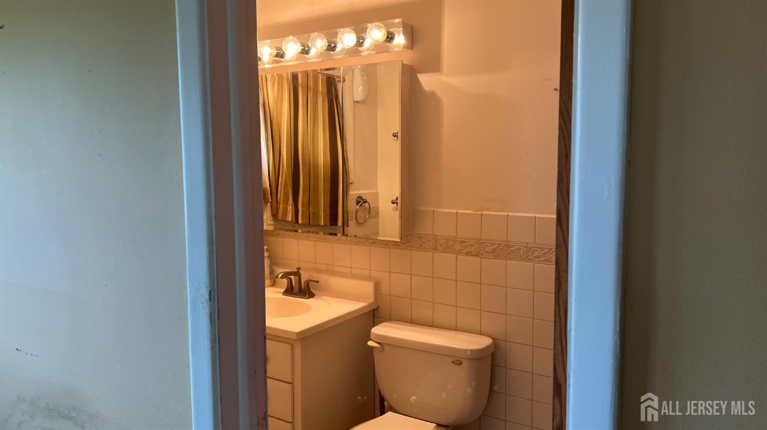 19 Reeds Road Tinton Falls NJ 07724