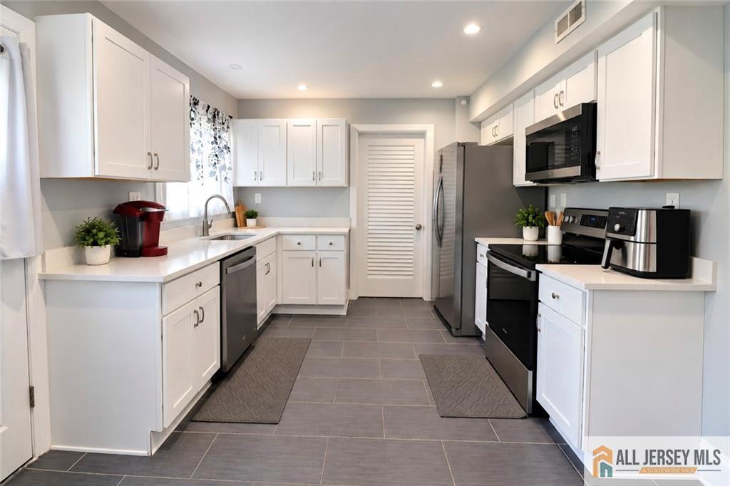 35 Pensdale Lane Willingboro NJ 08046