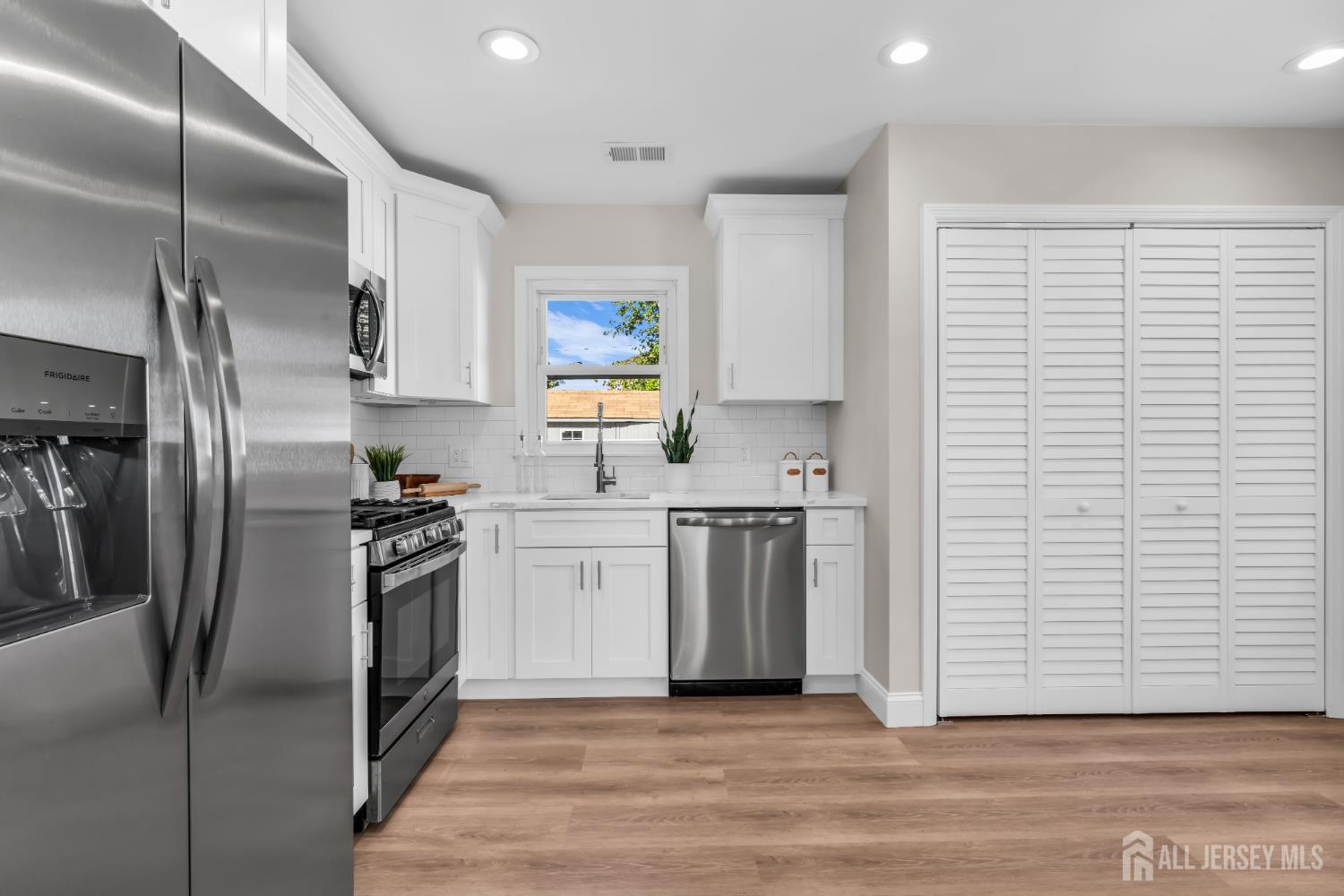 168 Milton Avenue Aberdeen NJ 07721