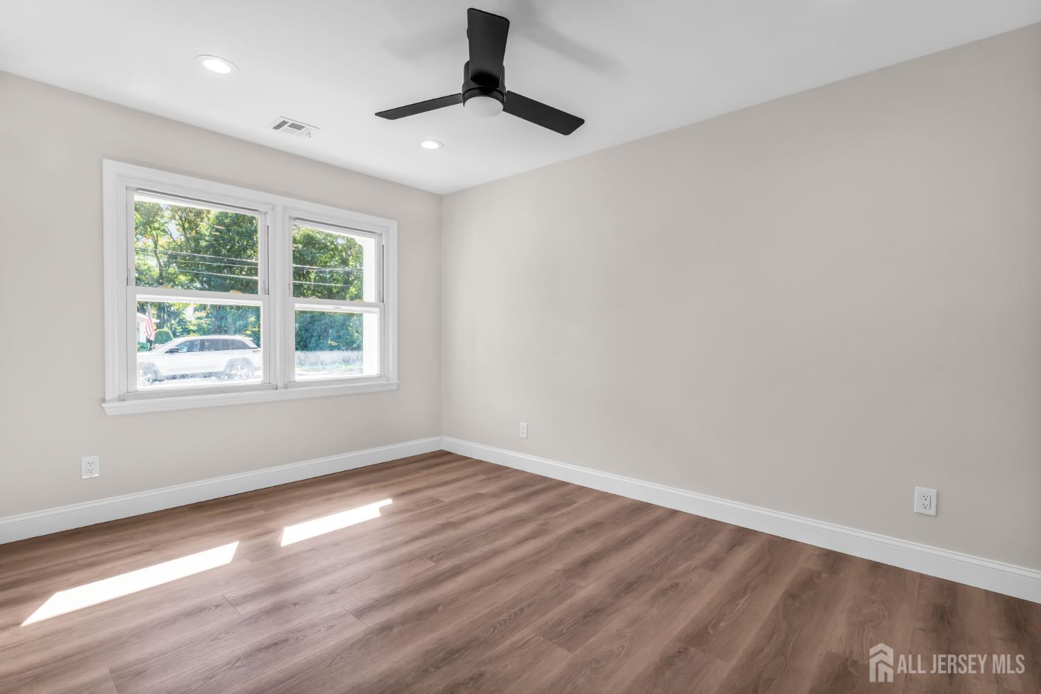 168 Milton Avenue Aberdeen NJ 07721