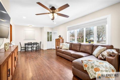 13 Yates Drive East Brunswick NJ 08816