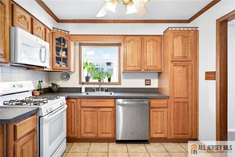 13 Yates Drive East Brunswick NJ 08816