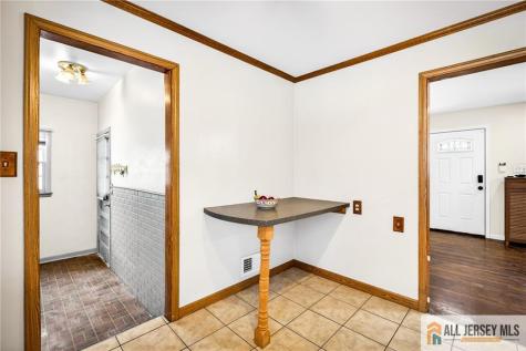 13 Yates Drive East Brunswick NJ 08816