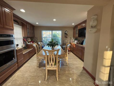 105 Howard Avenue Edison NJ 08837
