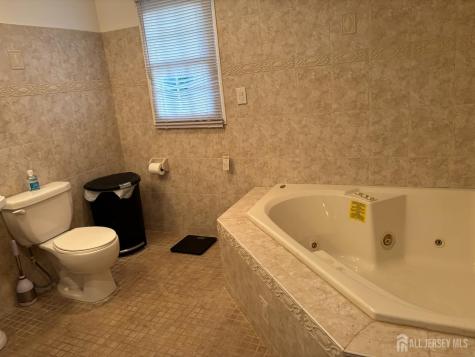 105 Howard Avenue Edison NJ 08837