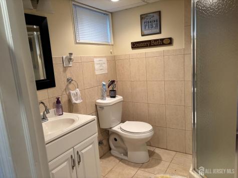 105 Howard Avenue Edison NJ 08837