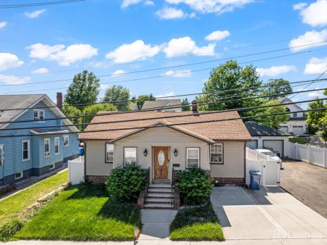3 Minnisink Avenue Sayreville NJ 08872