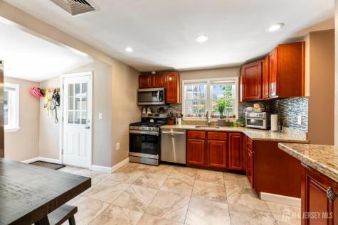 3 Minnisink Avenue Sayreville NJ 08872