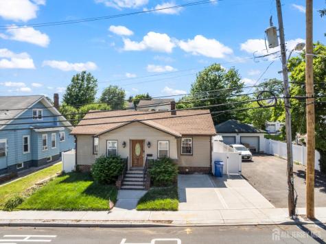 3 Minnisink Avenue Sayreville NJ 08872
