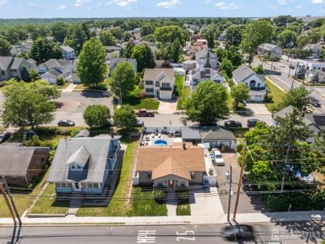 3 Minnisink Avenue Sayreville NJ 08872
