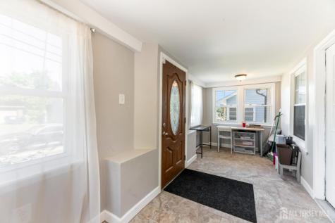 3 Minnisink Avenue Sayreville NJ 08872