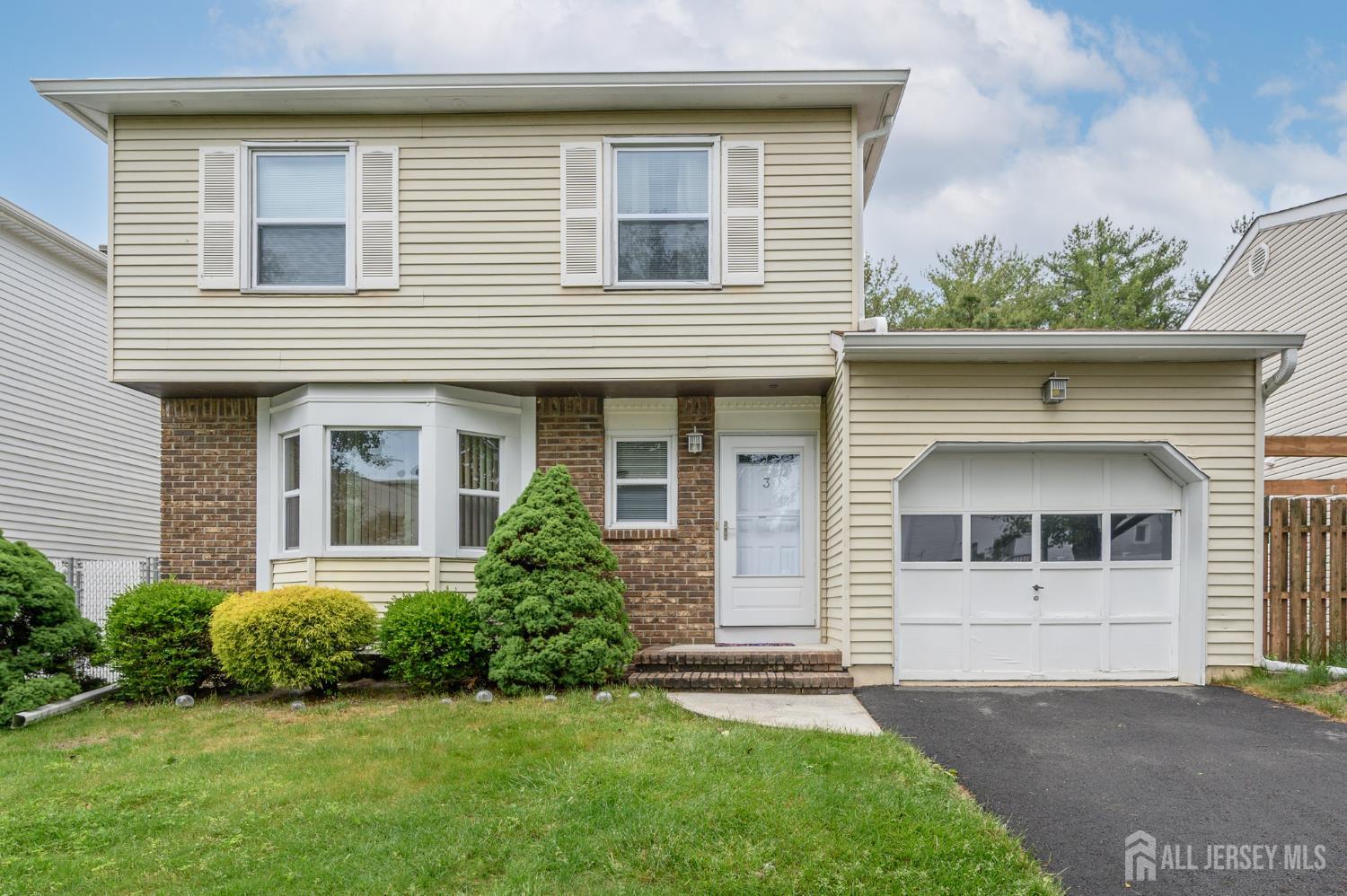3 Senna Drive Sayreville NJ 08859