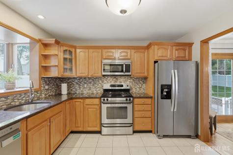 31 Middle Hill Road Colonia NJ 07067
