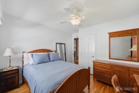 31 Middle Hill Road Colonia NJ 07067
