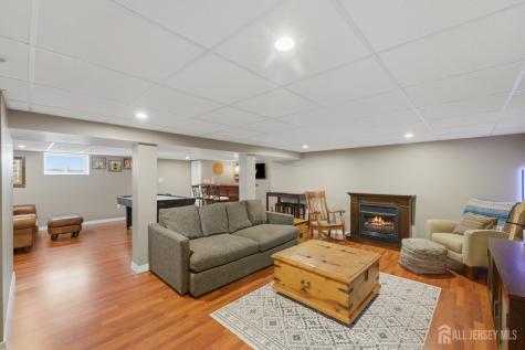 31 Middle Hill Road Colonia NJ 07067