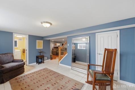 31 Middle Hill Road Colonia NJ 07067