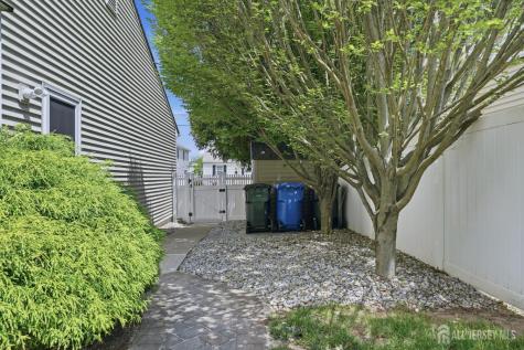 31 Middle Hill Road Colonia NJ 07067