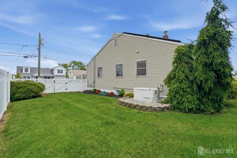 31 Middle Hill Road Colonia NJ 07067