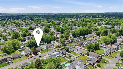 31 Middle Hill Road Colonia NJ 07067