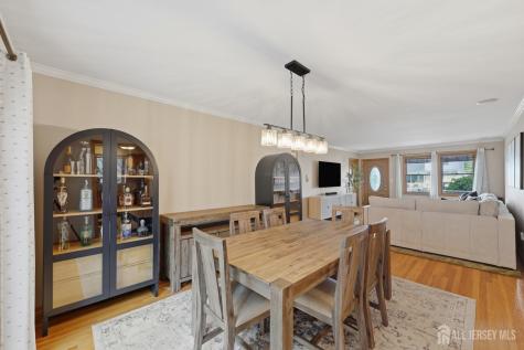 31 Middle Hill Road Colonia NJ 07067
