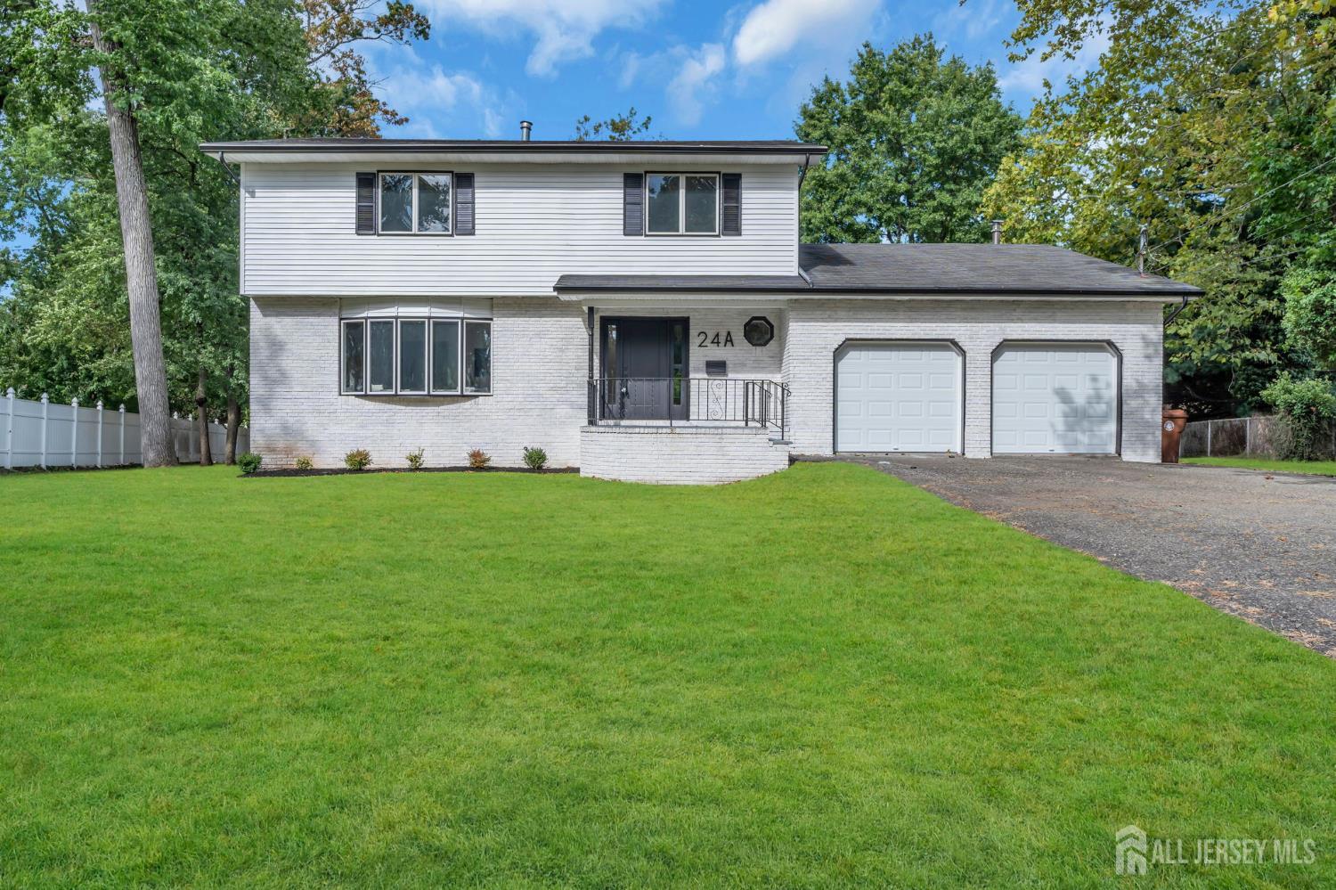 24 Dewey Drive New Brunswick NJ 08901