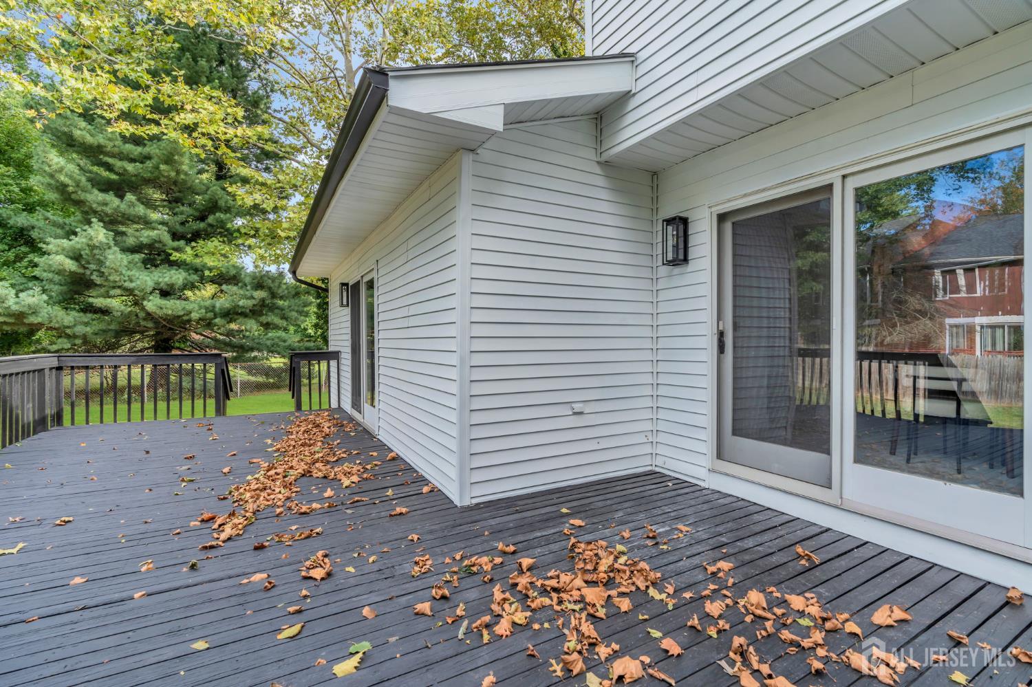 24 Dewey Drive New Brunswick NJ 08901