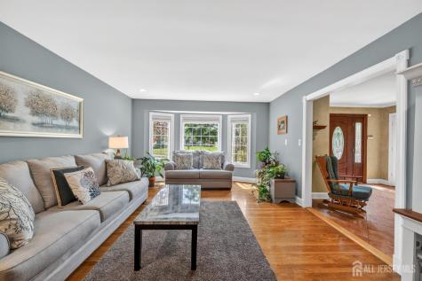 23 Rochelle Drive South Brunswick NJ 08824