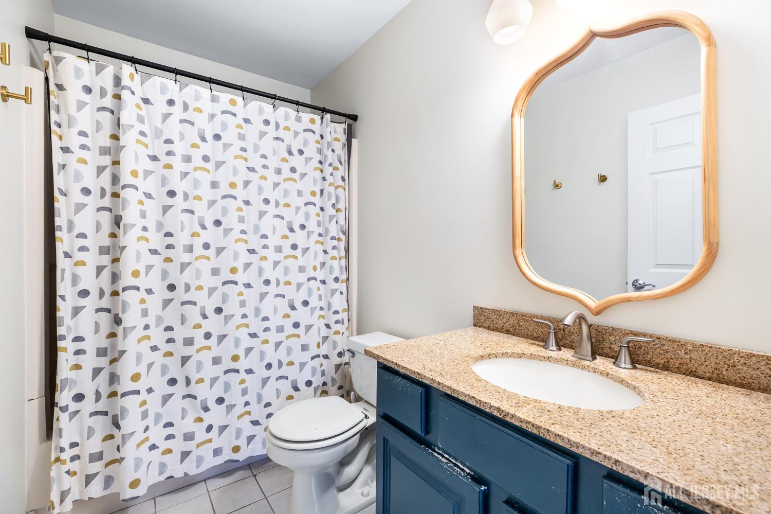 18 Parkside Drive Jamesburg NJ 08831
