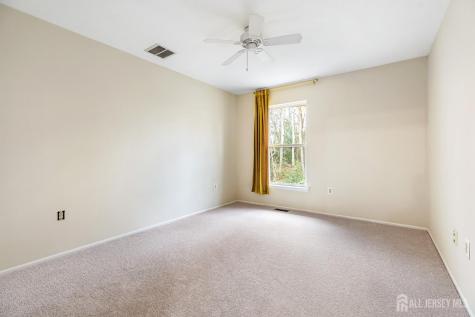 18 Parkside Drive Jamesburg NJ 08831